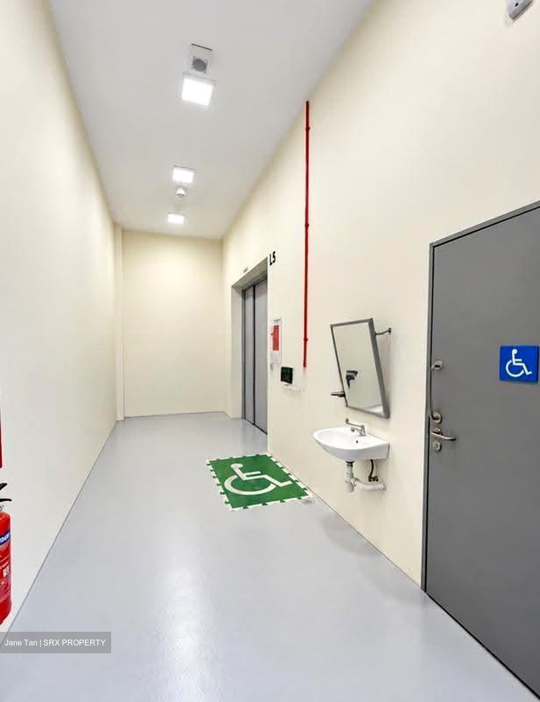 Csi Distribution Centre (D19), Factory #629680731